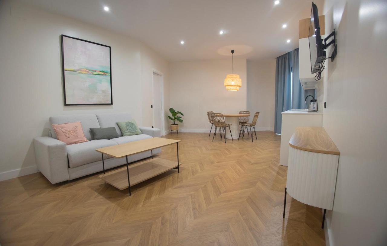Oikos Apartamentos Turisticos Monesterio Esterno foto